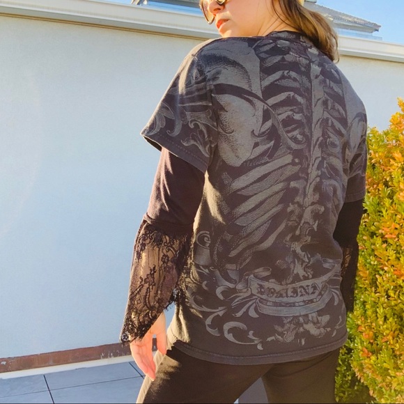 Converse Scull Bones Tattoo Print Black Graphic T-Shirt unisex - Picture 2 of 16